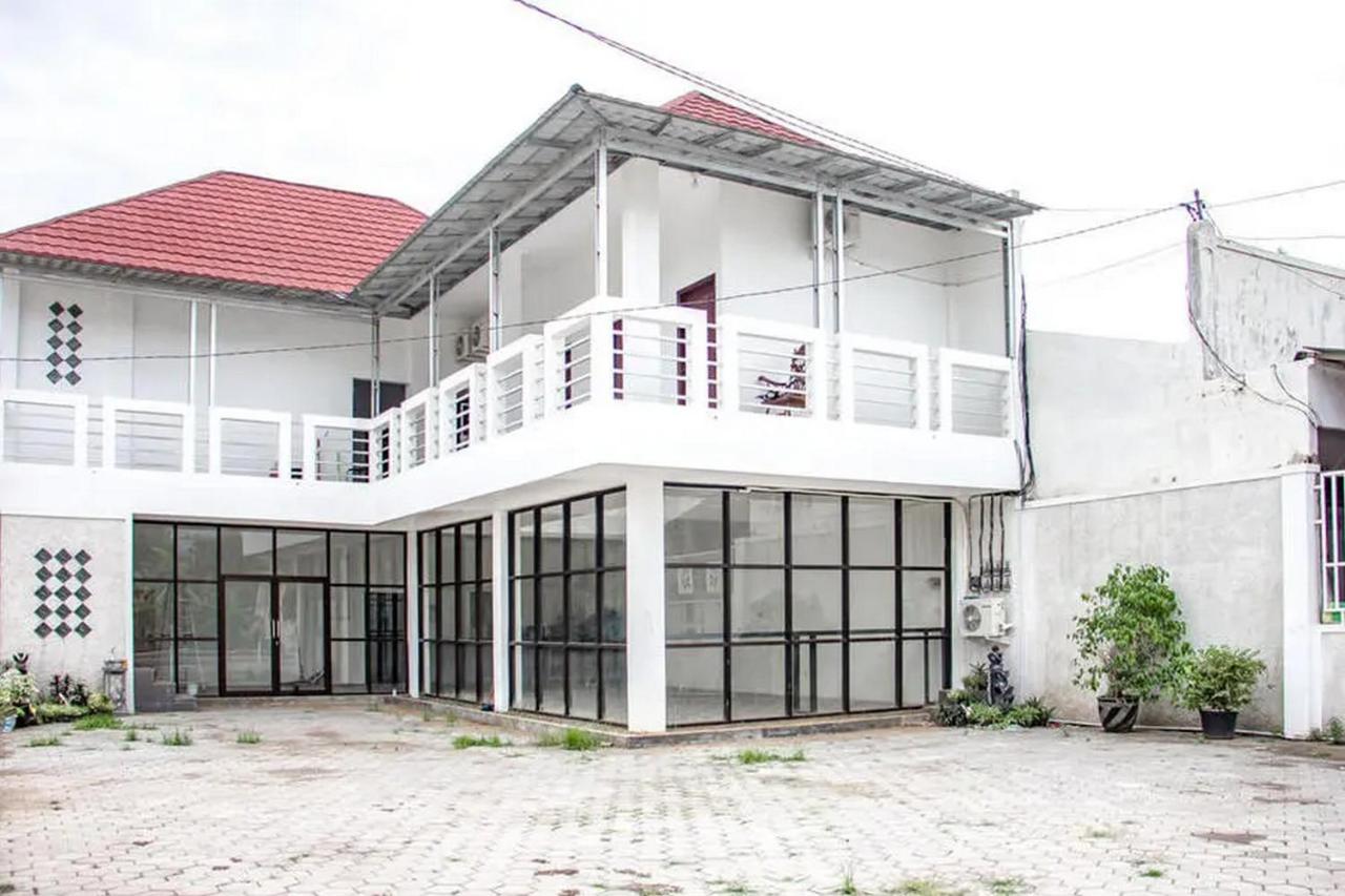 Samar Wulu Syariah Mitra Reddoorz Near Ketapang (Banyuwangi, East Java)