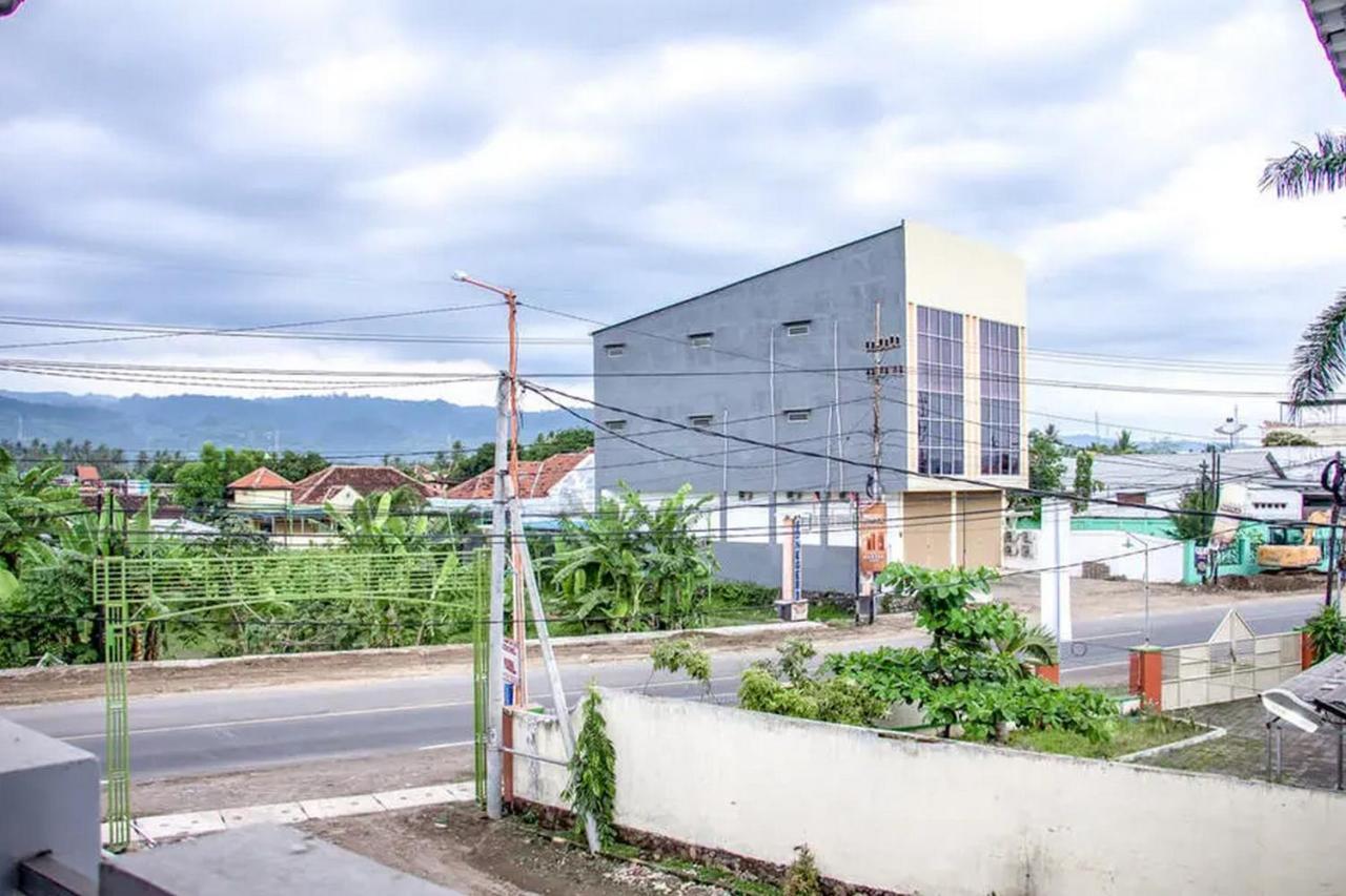 Séjour chez l'habitant Samar Wulu Syariah Mitra Reddoorz Near *